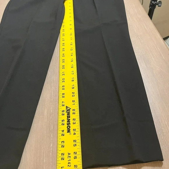 Women’s Larry Levine Pants Size 10 - Picture 6 of 10